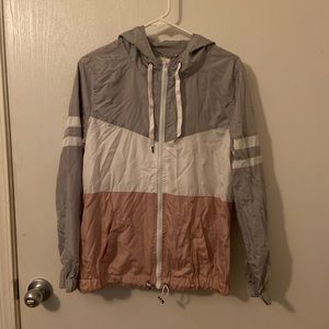 Wind breaker